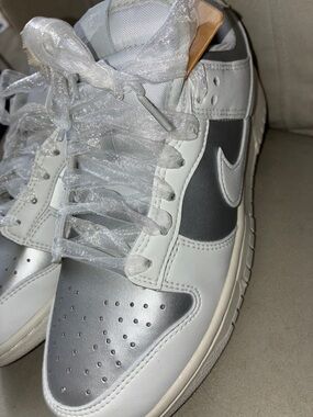 Metallic Silver Nike dunk low